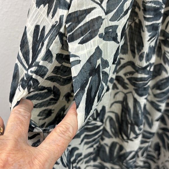 Hayden black & dark gray leaf print silk-organza - like square neck A line dress - Picture 5 of 8